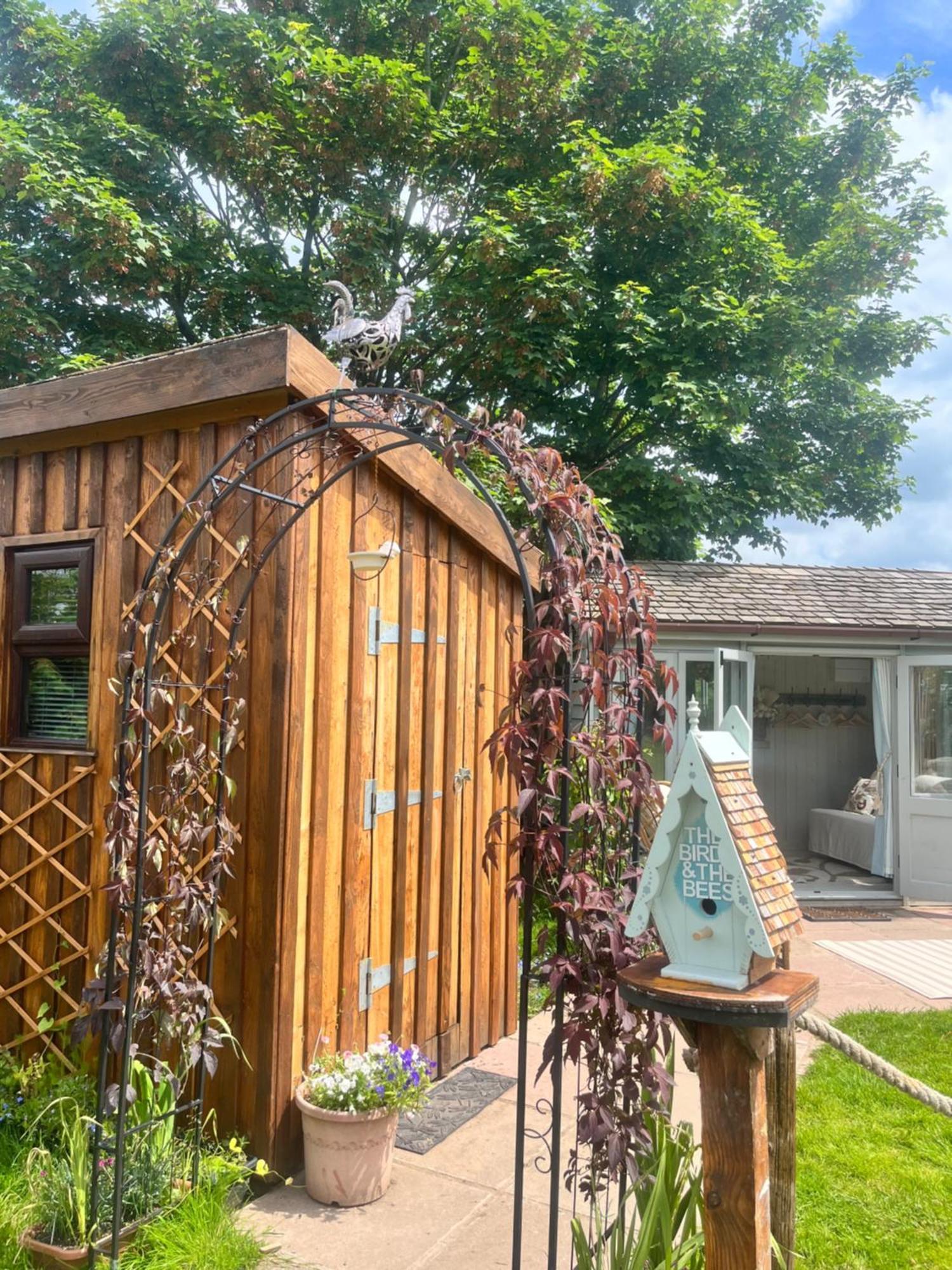 Campsite Birds And The Bees Summer House Endon